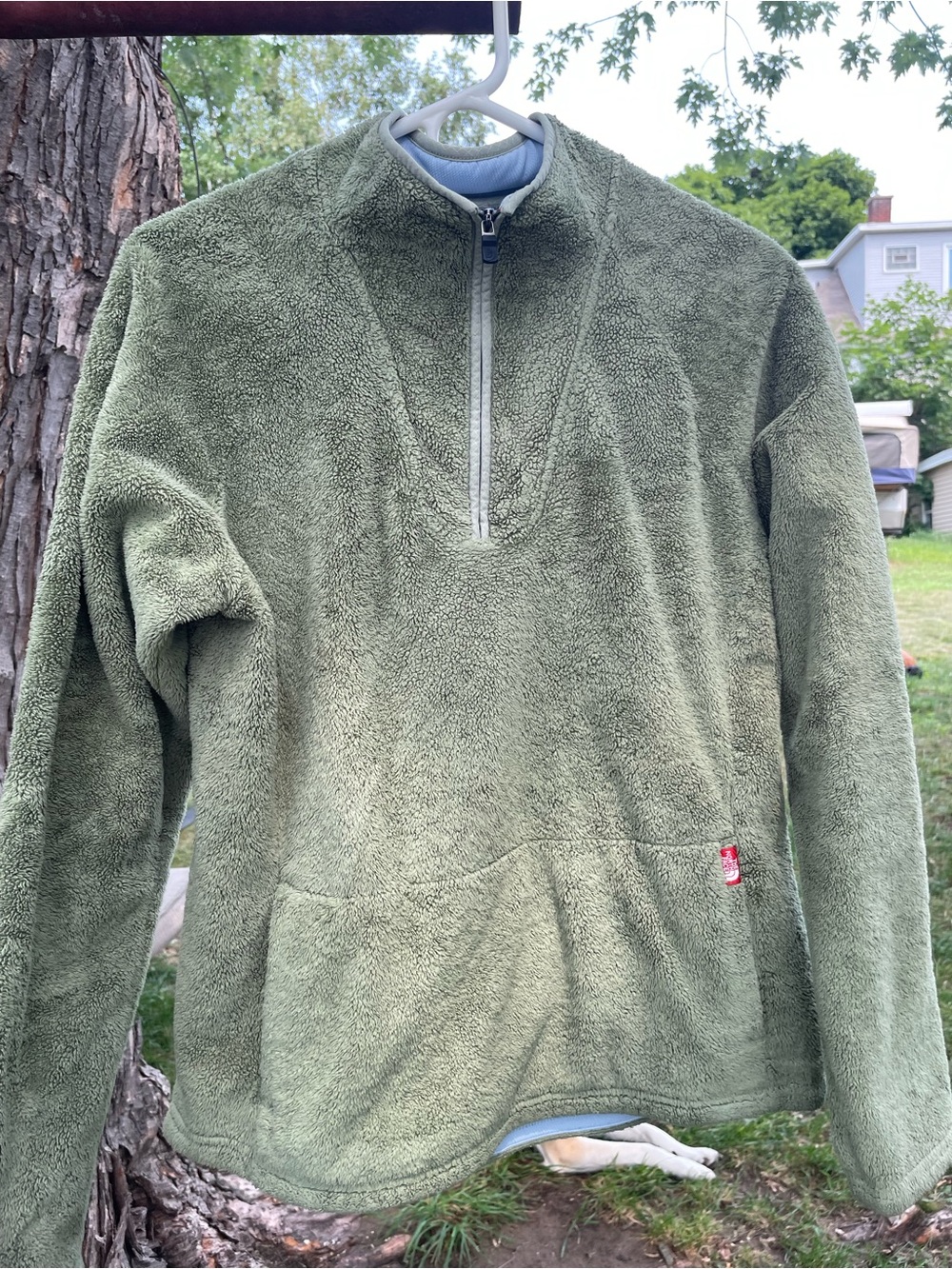The North Face, women’s light Olive Green 1/4 Zip-Up Fleece Pullover